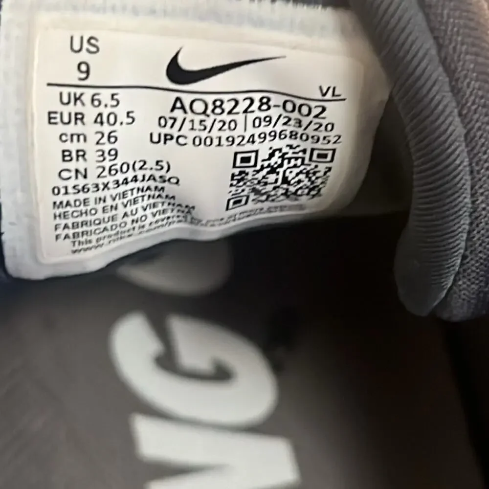 NIKE‎ ZOOM RUNNING HIKING WORKOUT SNEAKERS SIZE 9